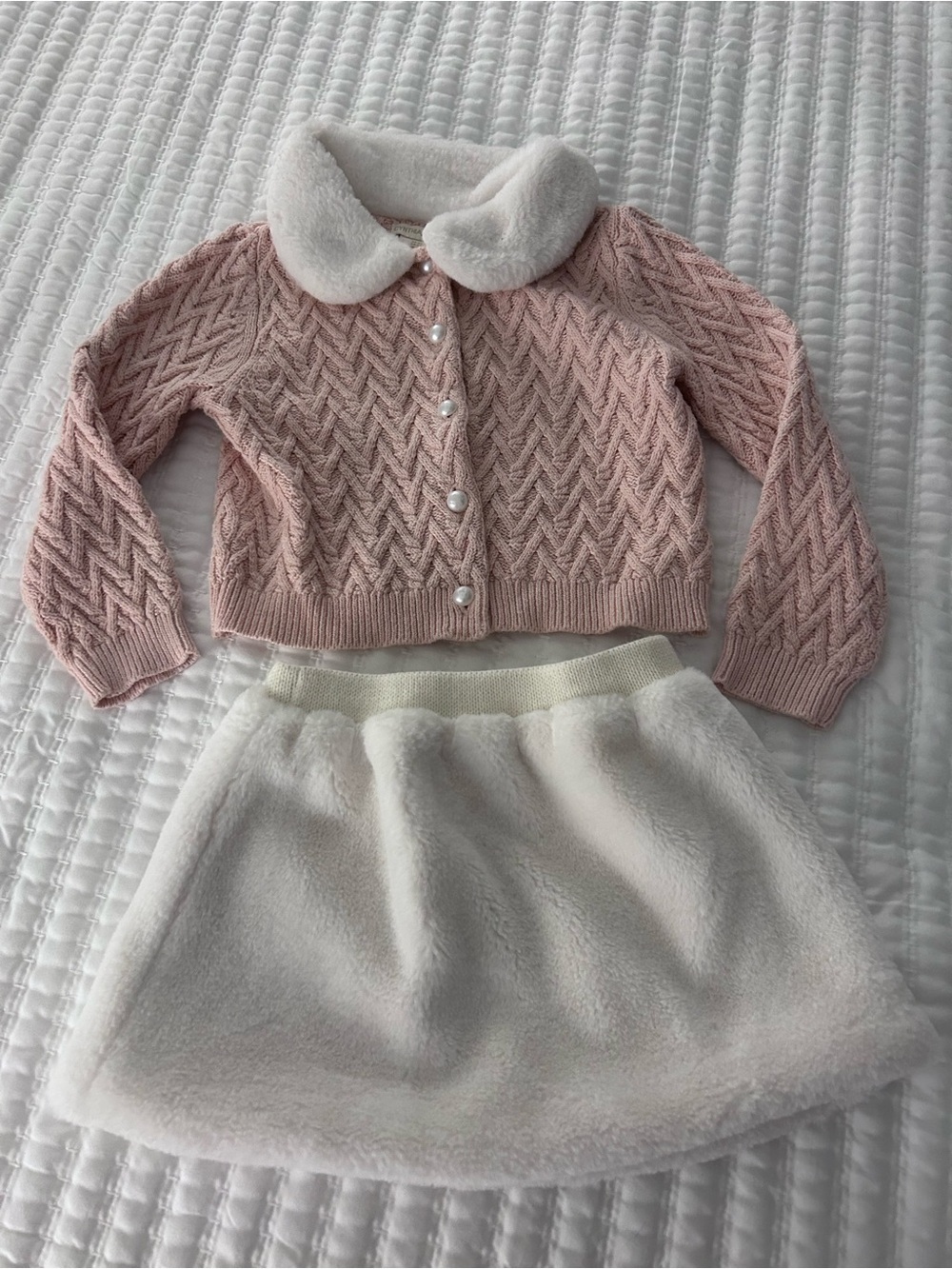 Cynthia Rowley Pink Knit Cardigan Cream Faux-Fur Collar Sweater & Skirt Size 2T